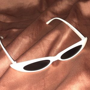 VINTAGE SHADES 🕶🕶🕶